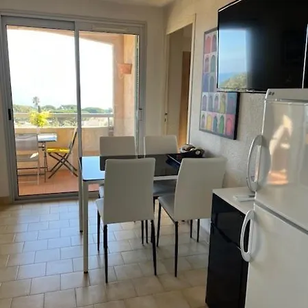 Le Bleu * Les Issambres